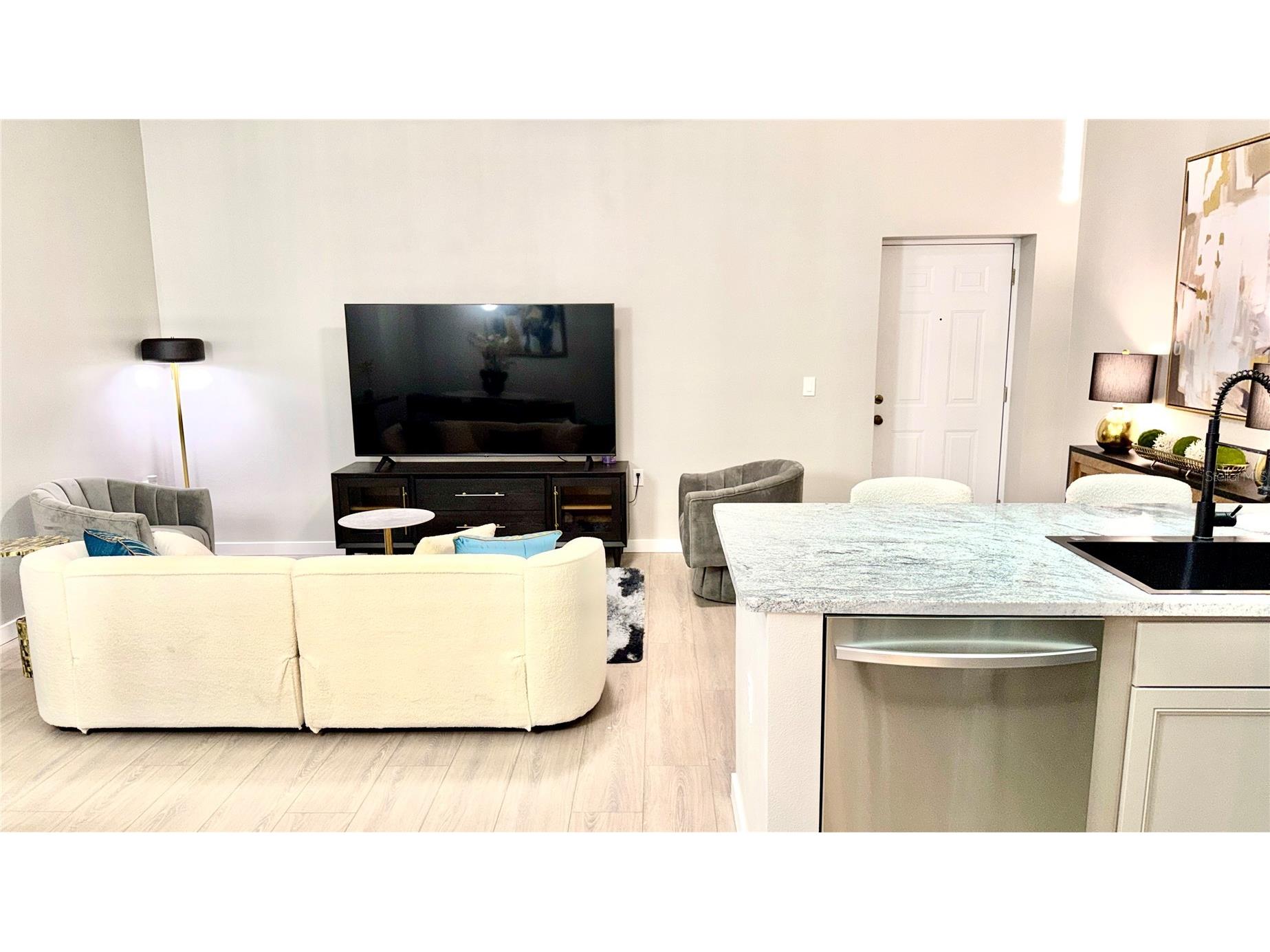 701 Mirror Lake Drive N #121 Saint Petersburg FL 33701 TB8476791 image20