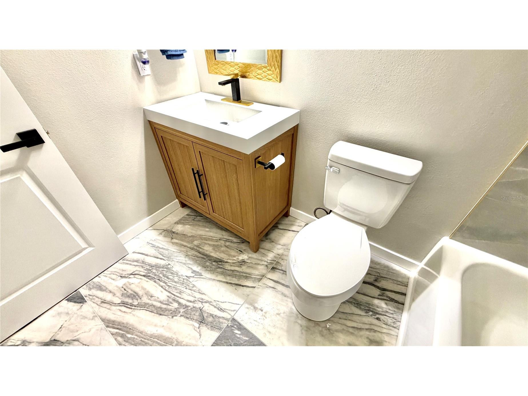 701 Mirror Lake Drive N #121 Saint Petersburg FL 33701 TB8476791 image34