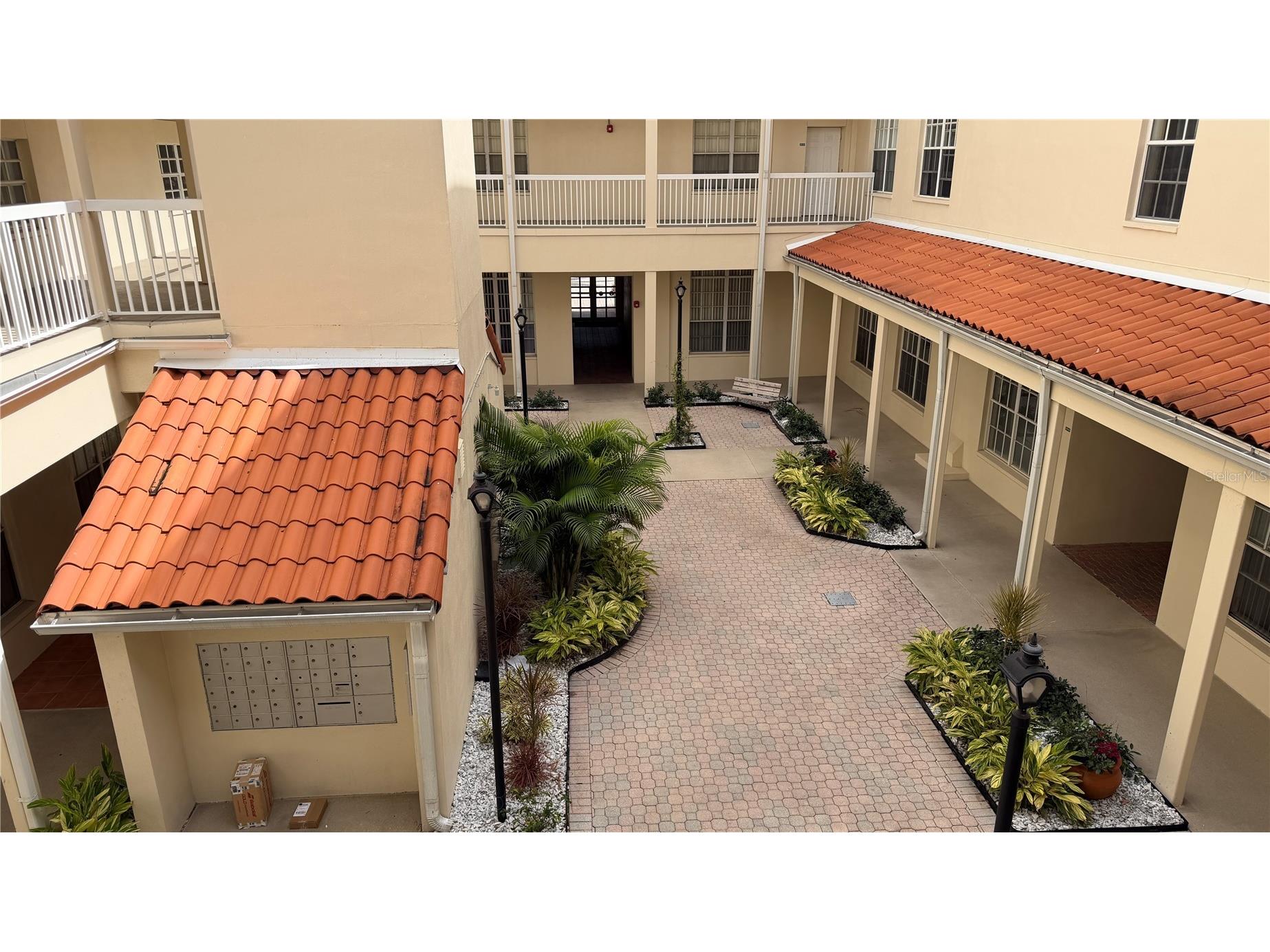 701 Mirror Lake Drive N #121 Saint Petersburg FL 33701 TB8476791 image42