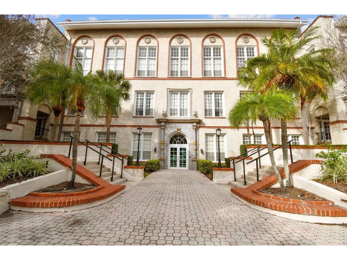 701 Mirror Lake Drive N #319 Saint Petersburg FL 33701 U8226307 image1