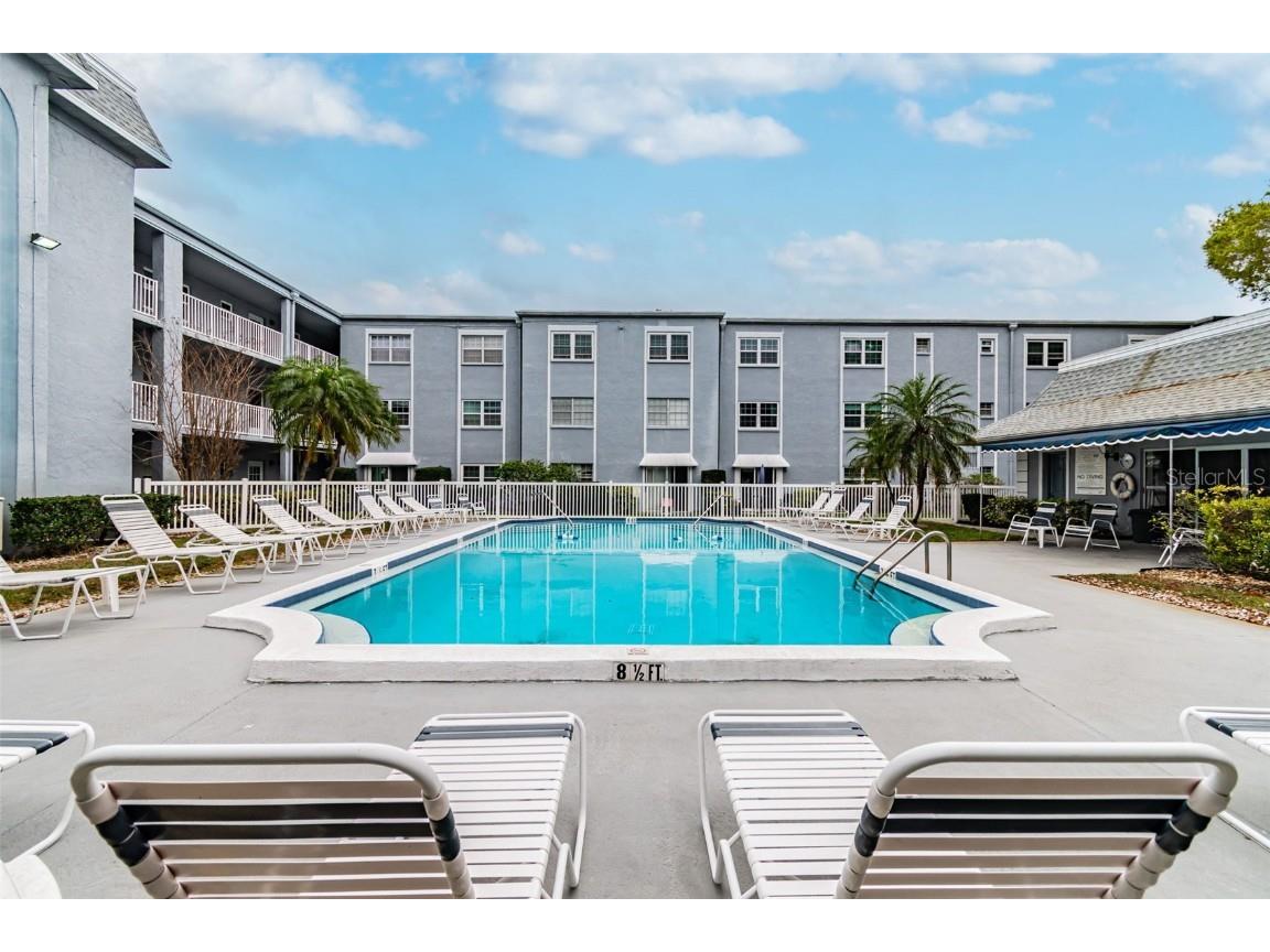 701 Poinsettia Road #302 Belleair FL 33756 TB8340948 image1