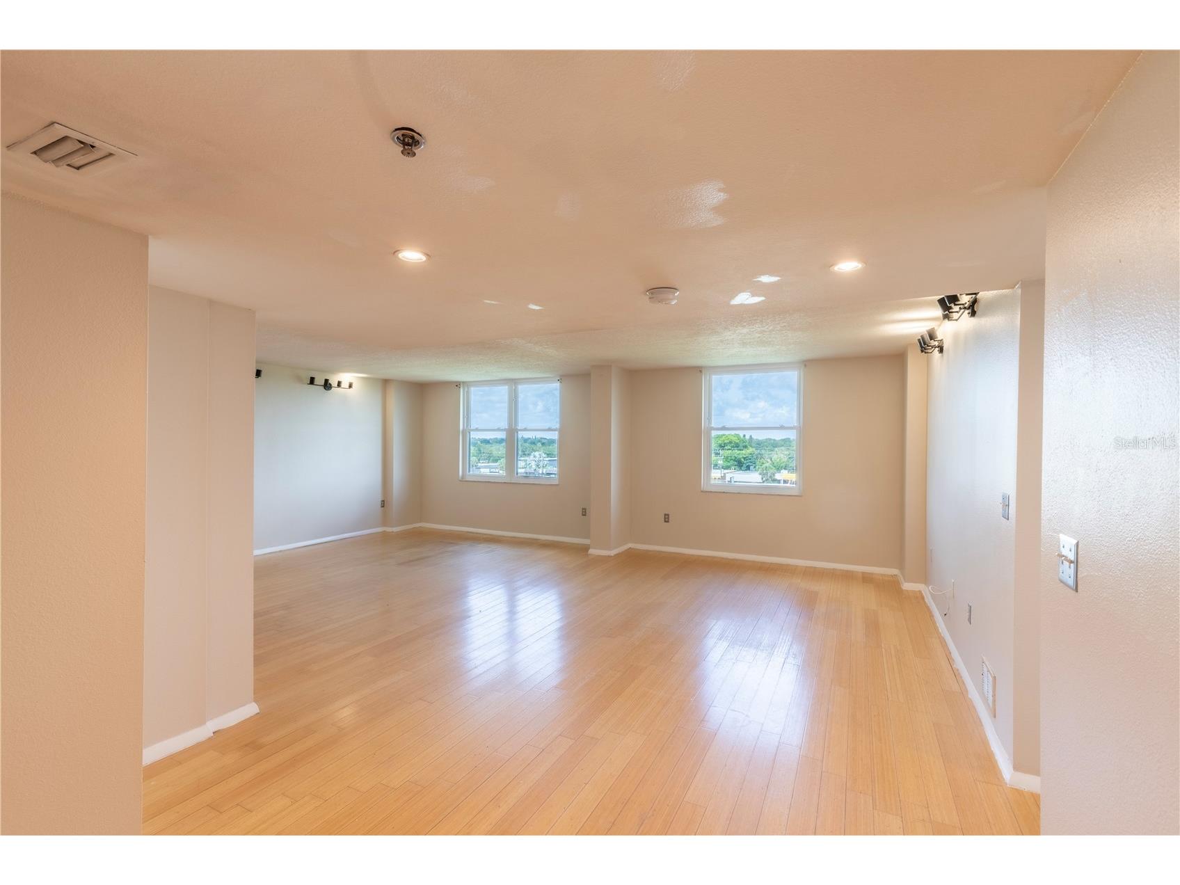 701 S Madison Avenue #502 Clearwater FL 33756 TB8520631 image5
