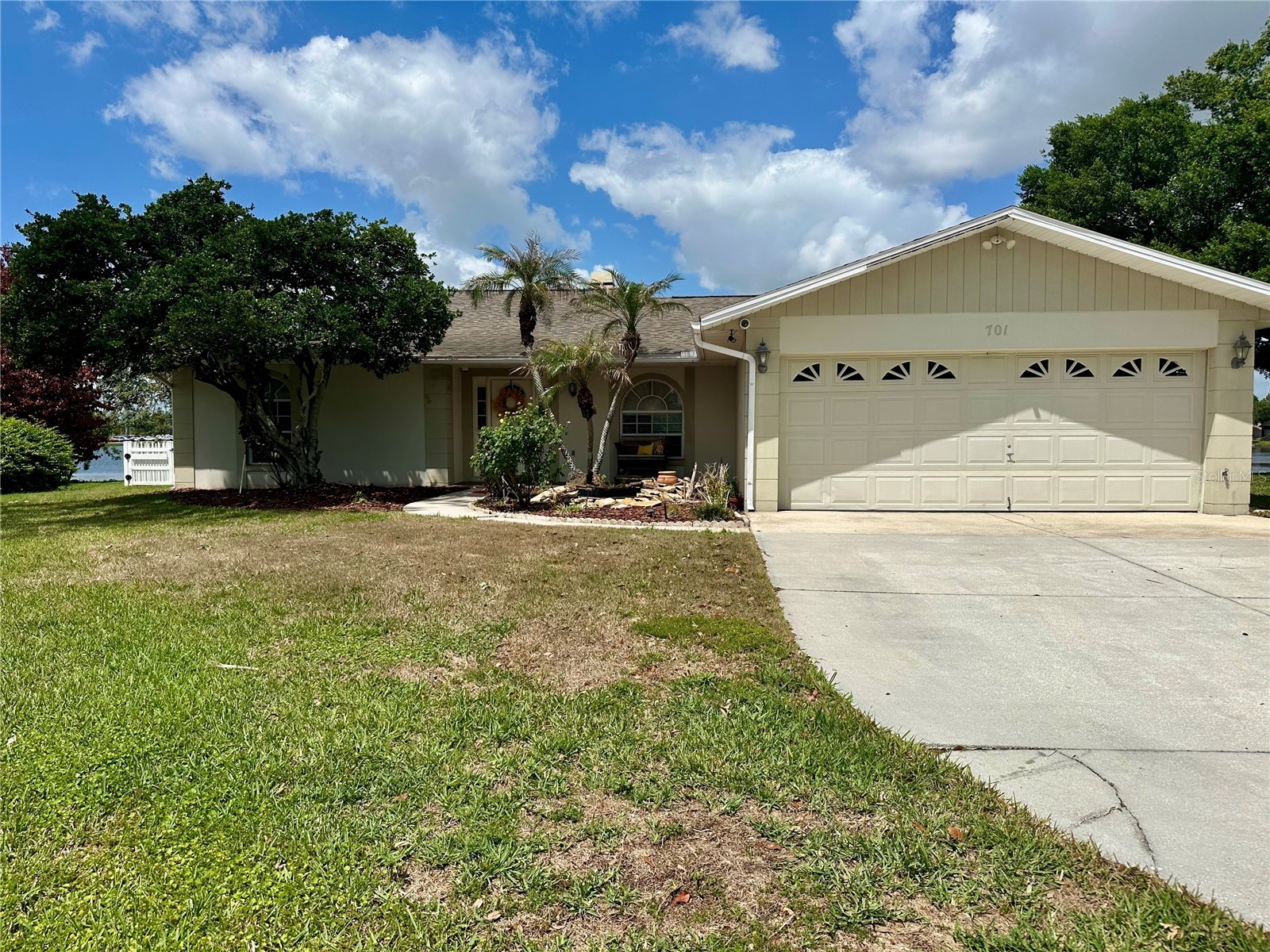 701 Spicewood Drive Lakeland FL 33801 - LAKE HOLLOWAY TB8498055 image1