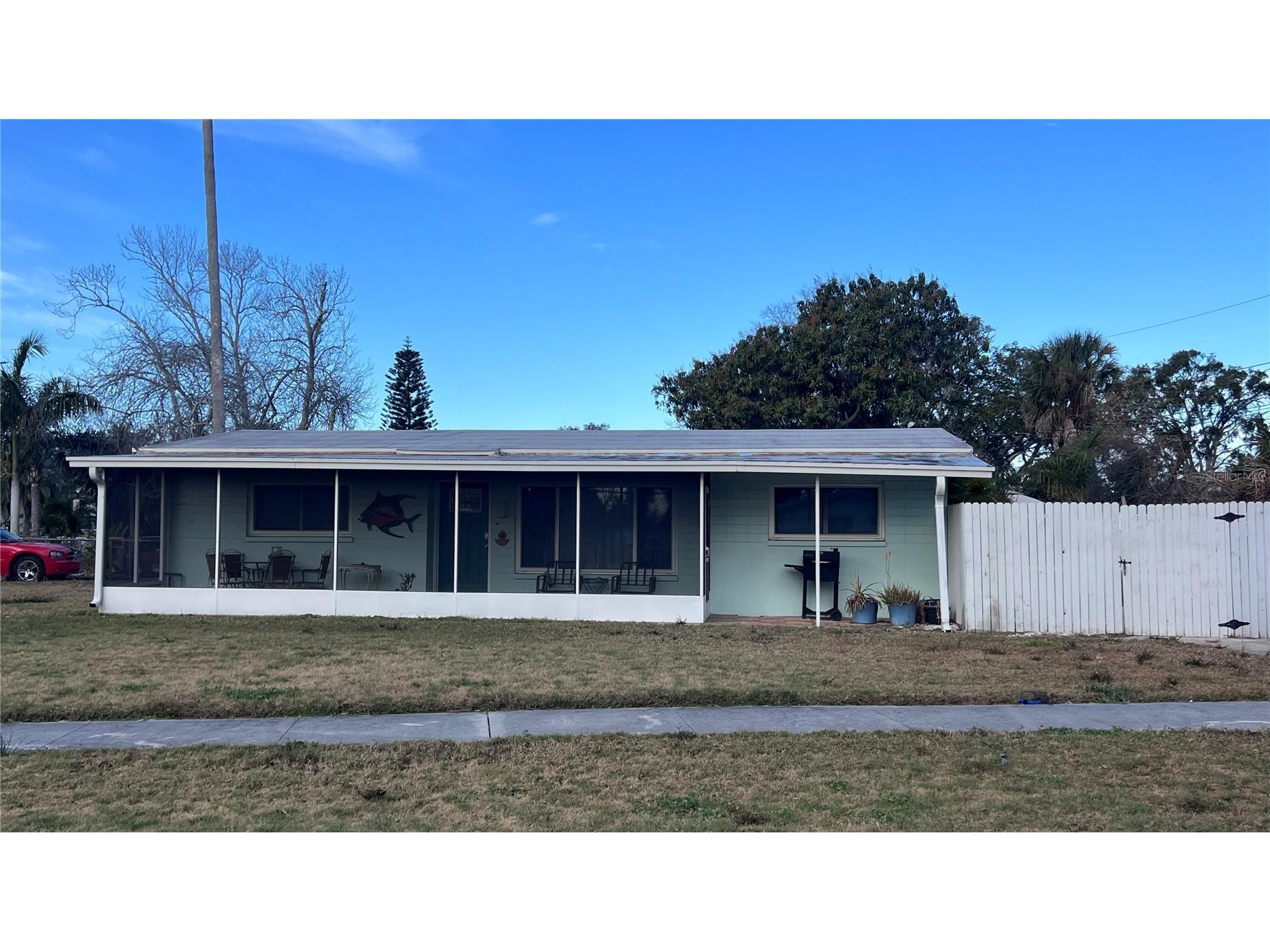 701 Sunset Drive Tarpon Springs FL 34689 W7882784 image1