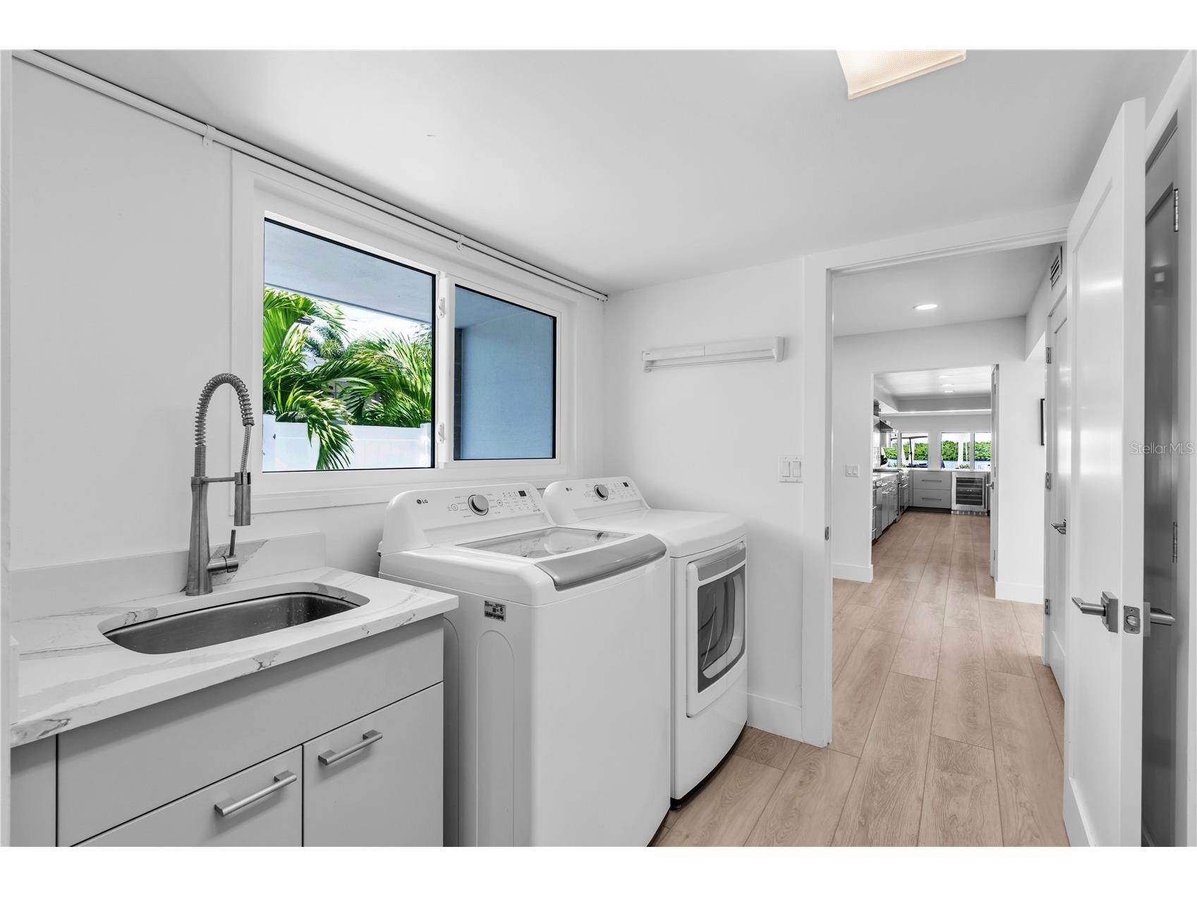 701 Tyler Drive Sarasota FL 34236 A4676329 image19