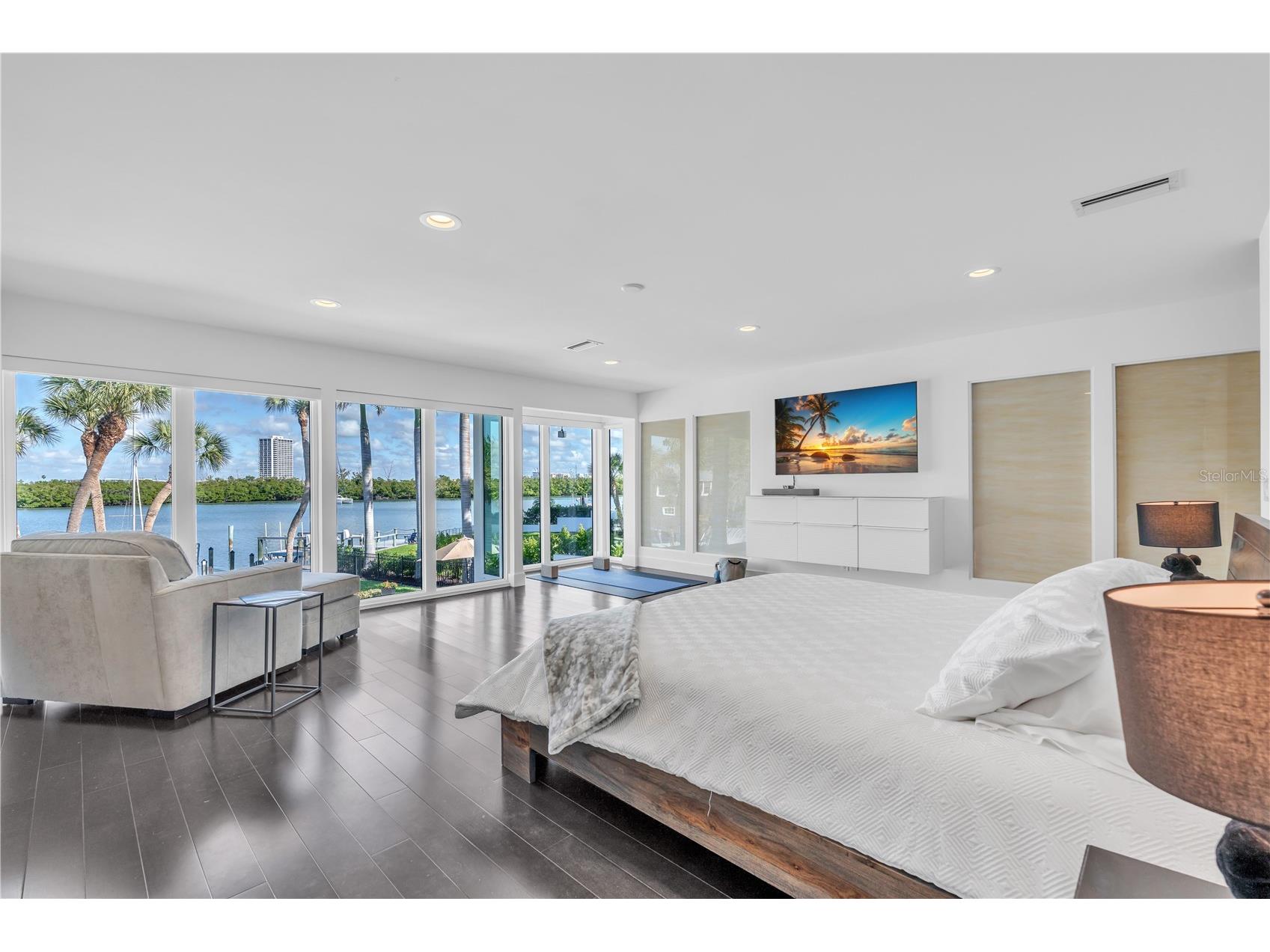 701 Tyler Drive Sarasota FL 34236 A4676329 image26