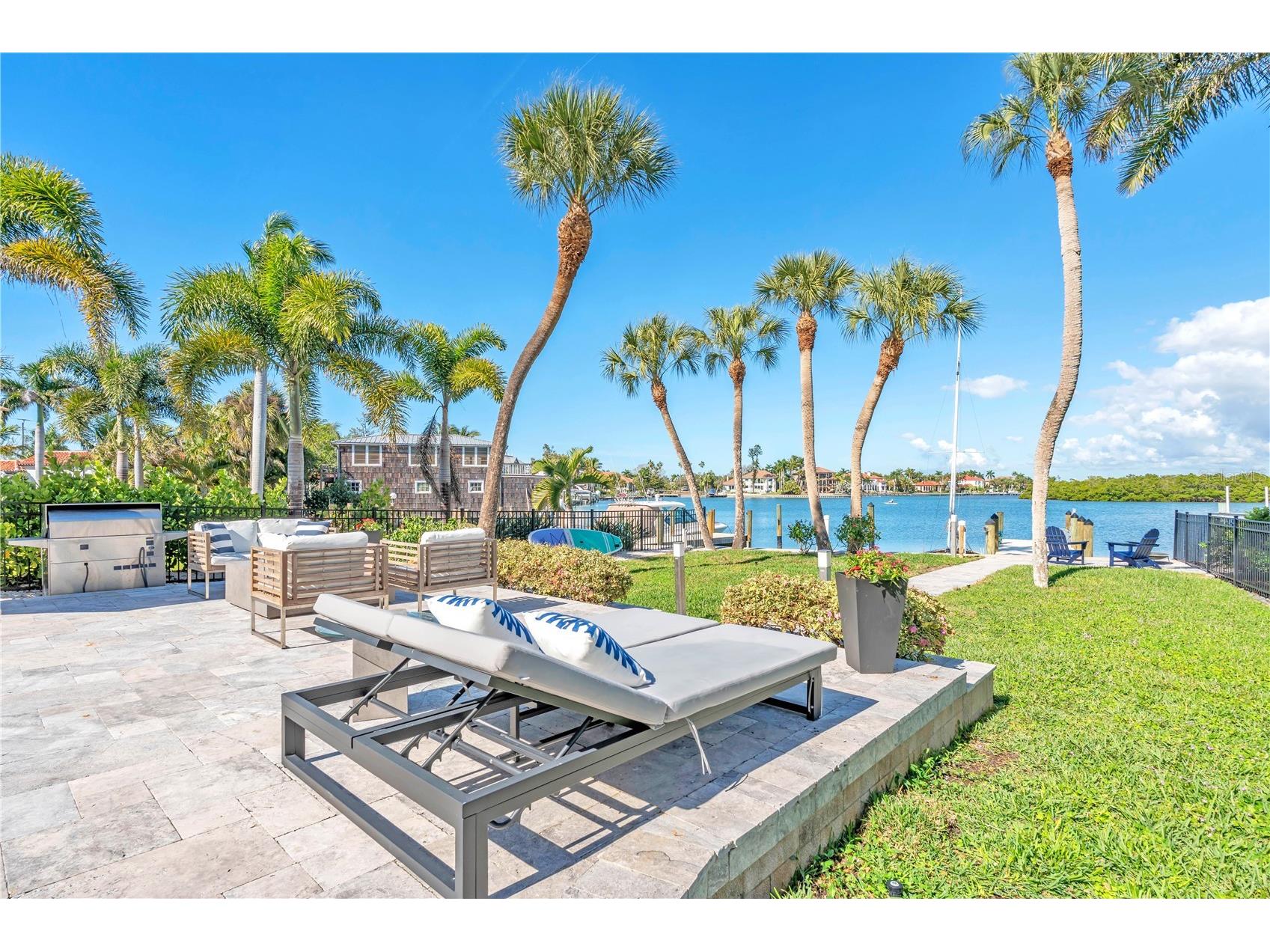 701 Tyler Drive Sarasota FL 34236 A4676329 image32