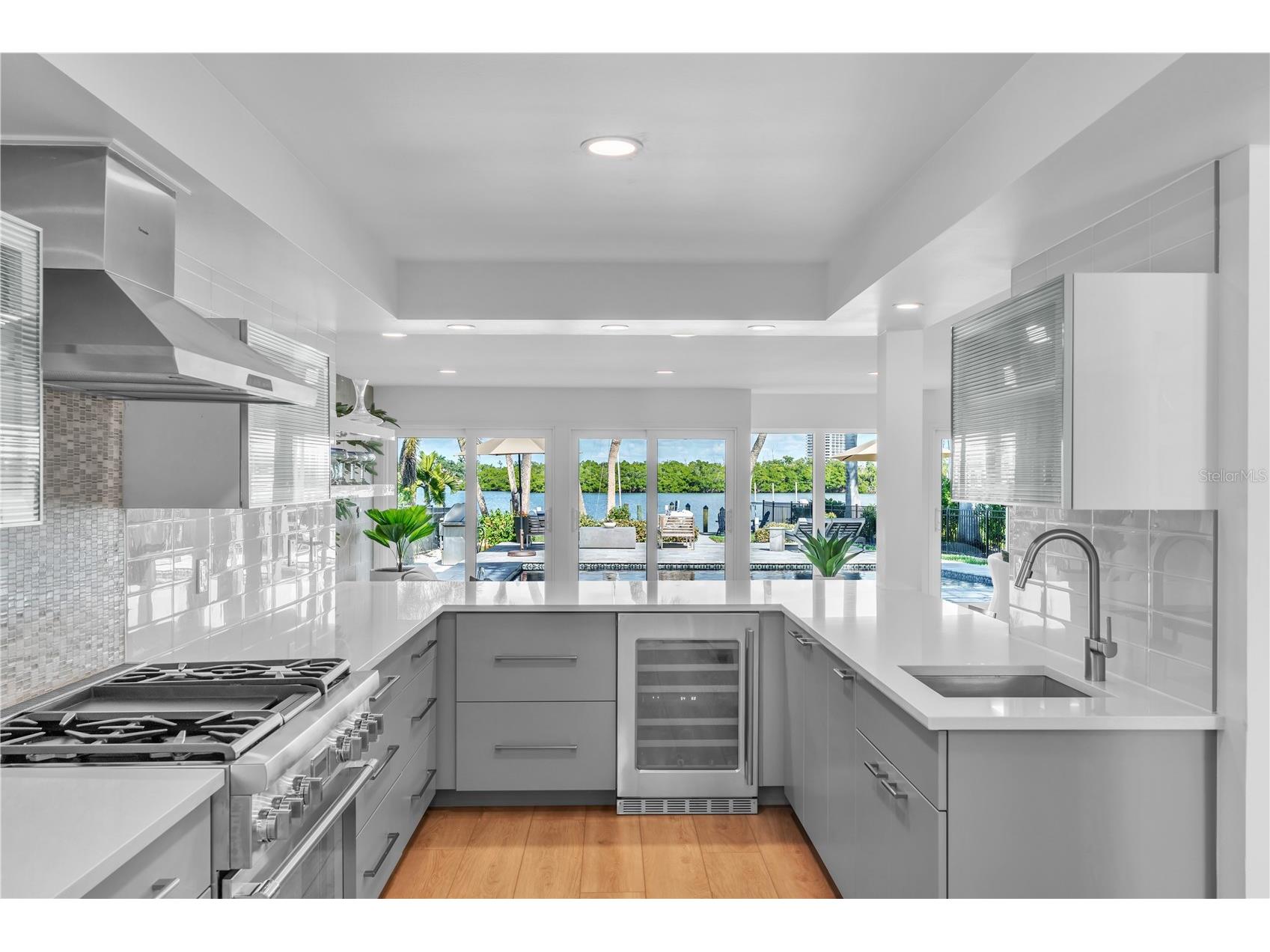 701 Tyler Drive Sarasota FL 34236 A4676329 image7