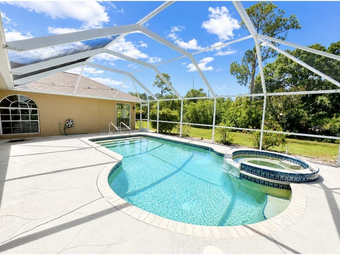701 Vinca Rosea Punta Gorda FL 33955 C7528145 image3