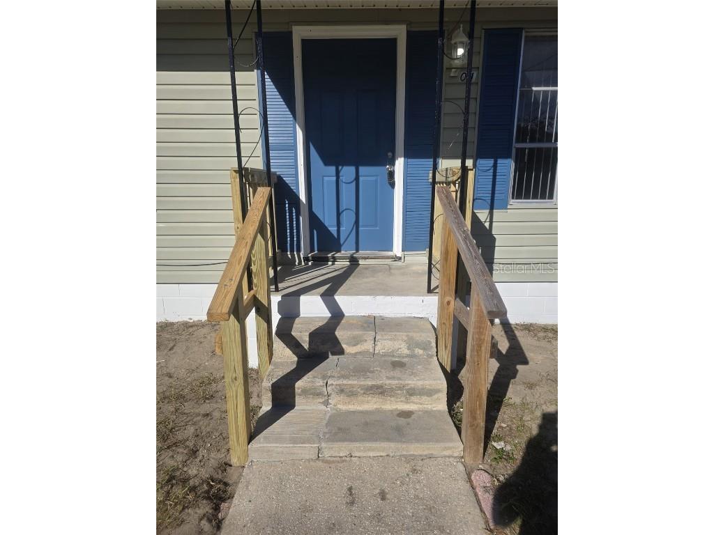 701 W Beresford Road Deland FL 32720 V4946355 image2