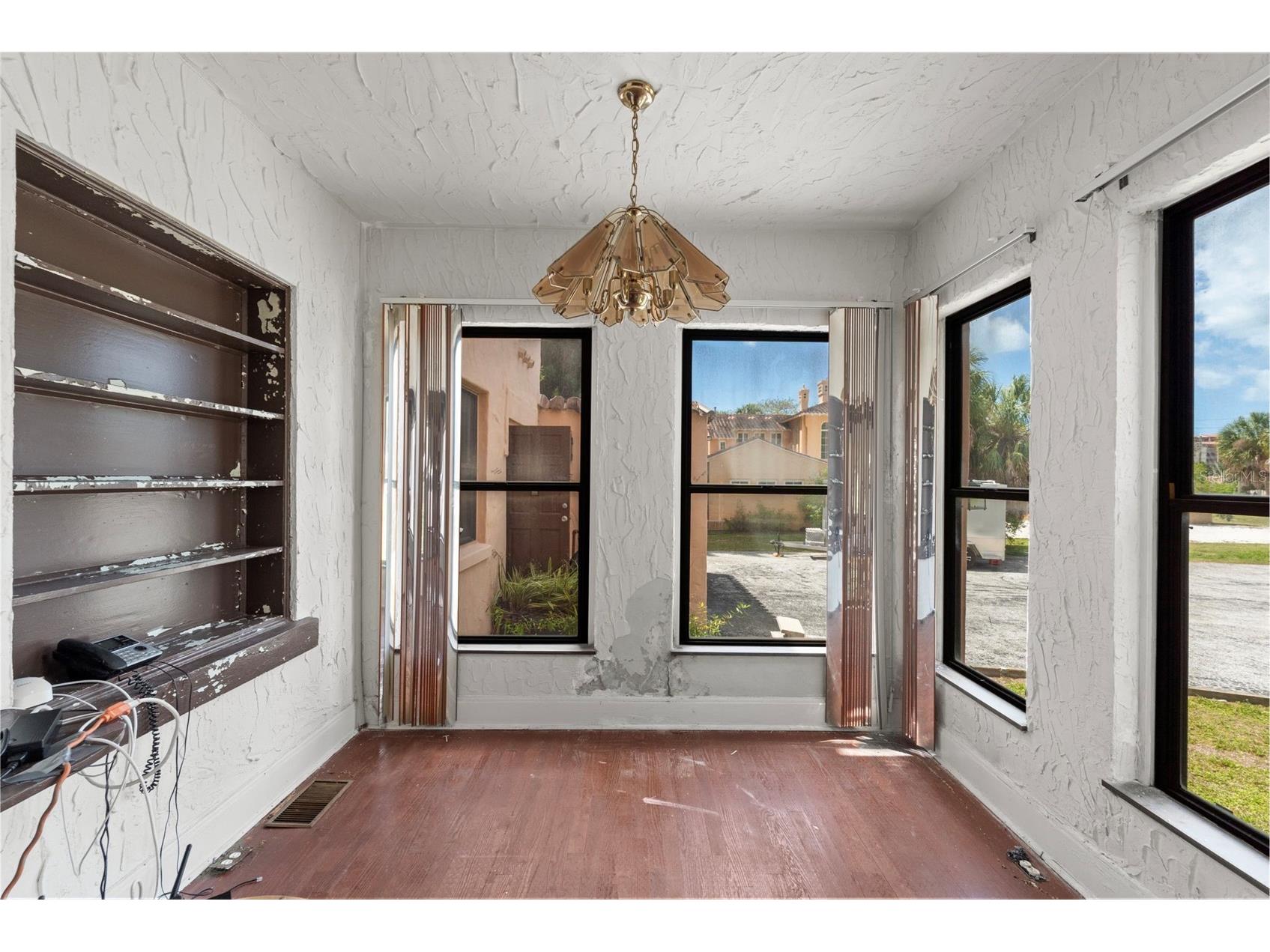 7010 Park Street S Saint Petersburg FL 33707 TB8496251 image16