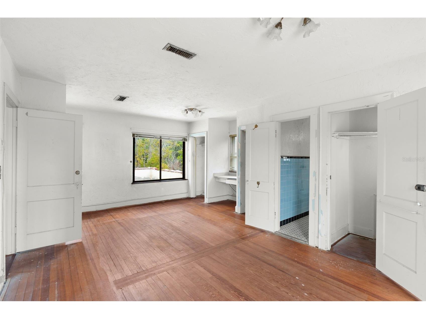 7010 Park Street S Saint Petersburg FL 33707 TB8496251 image27