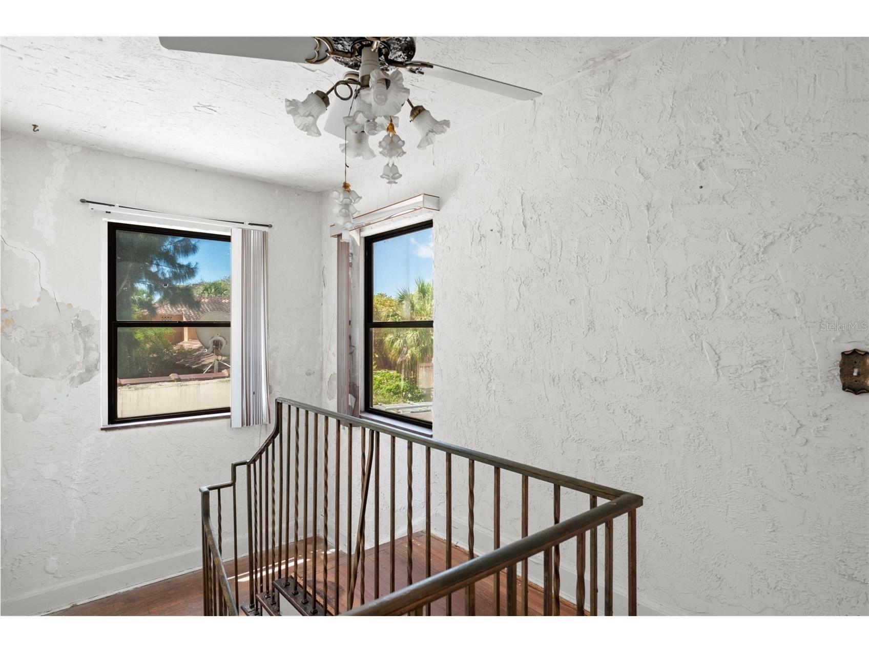 7010 Park Street S Saint Petersburg FL 33707 TB8496251 image32