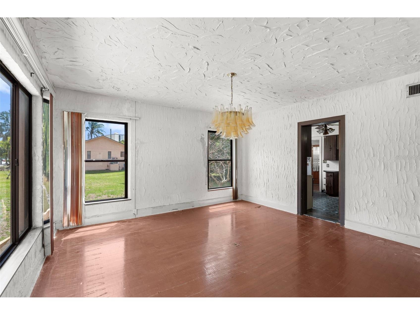 7010 Park Street S Saint Petersburg FL 33707 TB8496251 image9