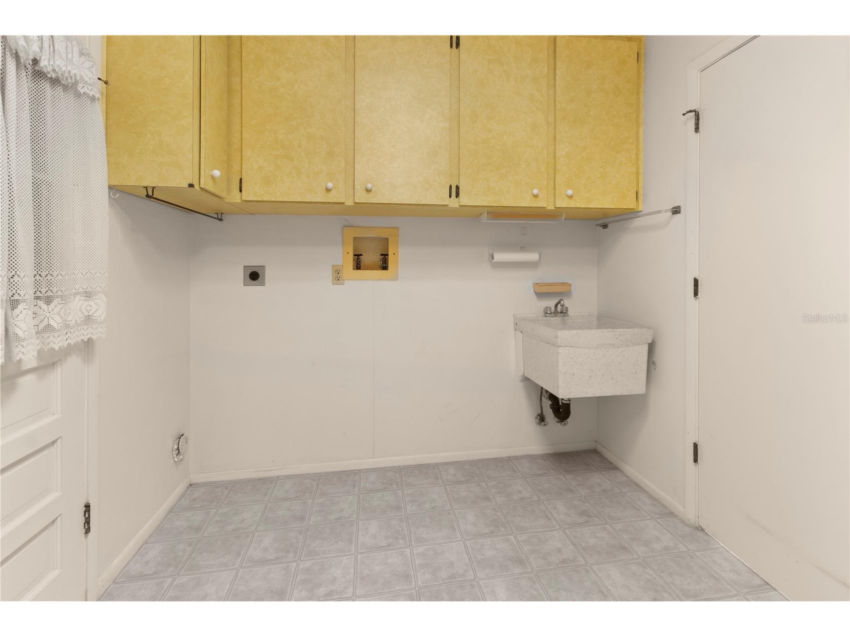 7011 10th Avenue W Bradenton FL 34209 A4699315 image58