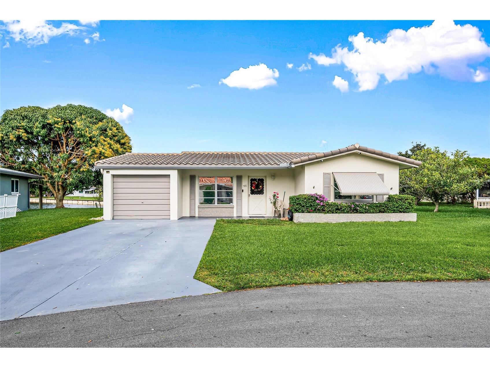 7011 NW 58th Court Tamarac FL 33321 OM715586 image1