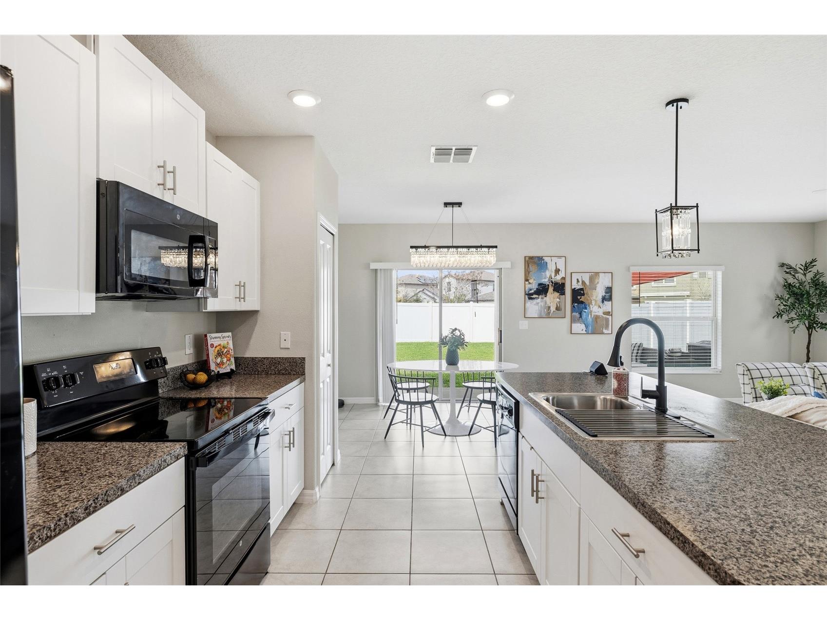 7011 Samuel Ivy Drive Tampa FL 33619 TB8482372 image9