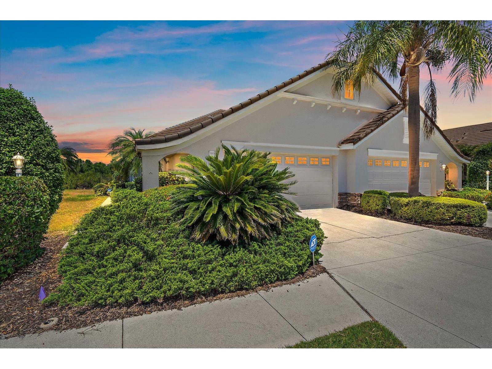 7011 Woodmore Terrace Lakewood Ranch FL 34202 A4676575 image1
