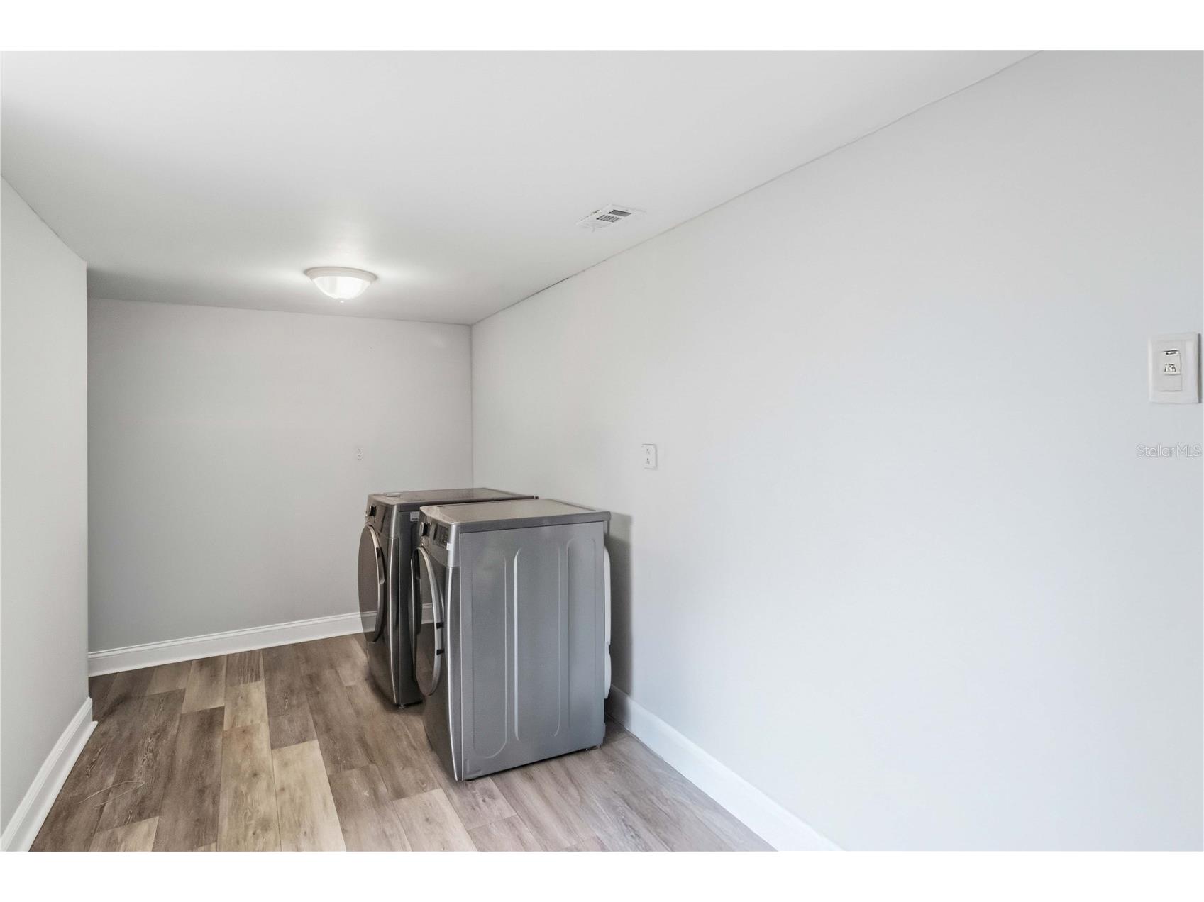 7012 40th Avenue N Saint Petersburg FL 33709 A4695516 image14