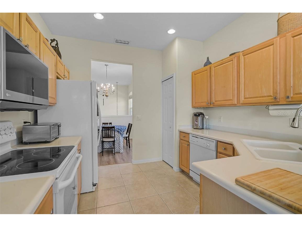 7012 Prosperity Circle #706 Sarasota FL 34238 A4671338 image9