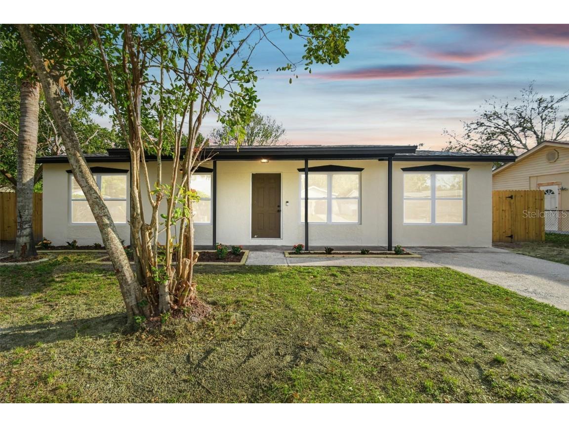 7013 24th Avenue S Tampa FL 33619 TB8356086 image1