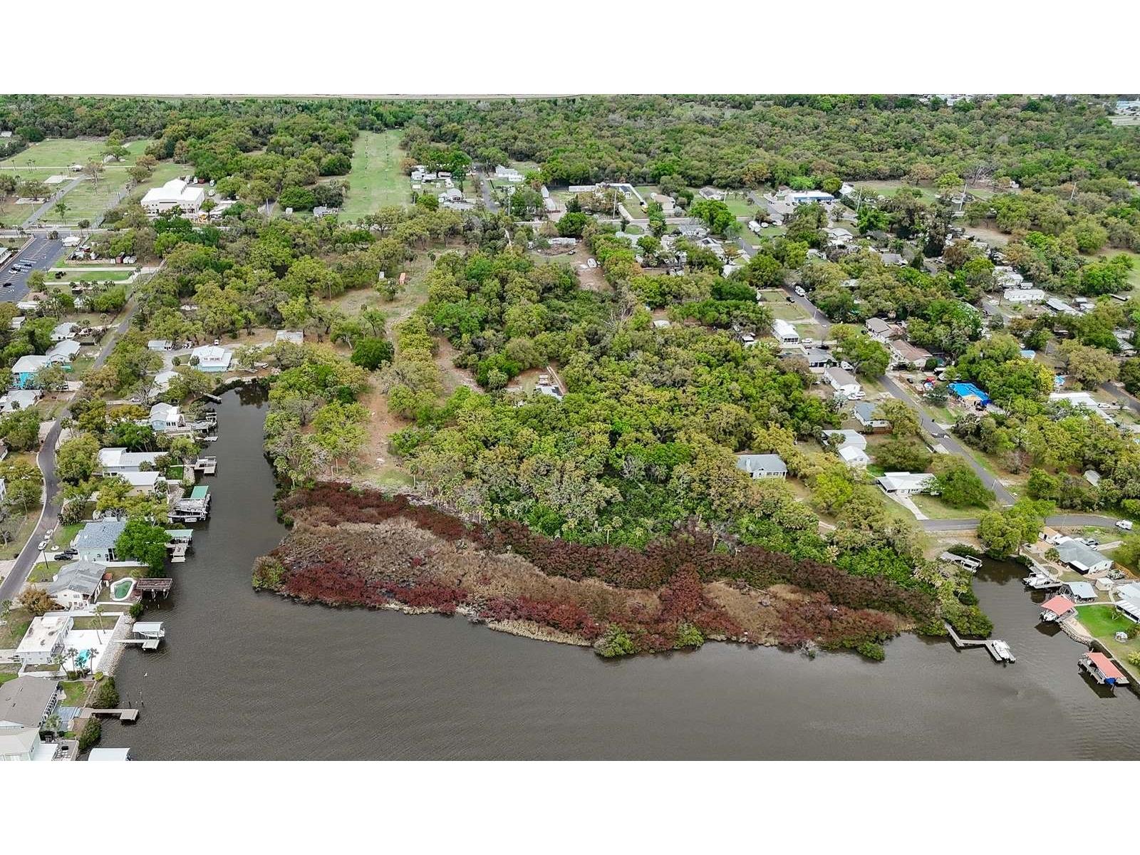 7013 & 7015 Riverview Drive Riverview FL 33578 - ALAFIA RIVER TB8505465 image1