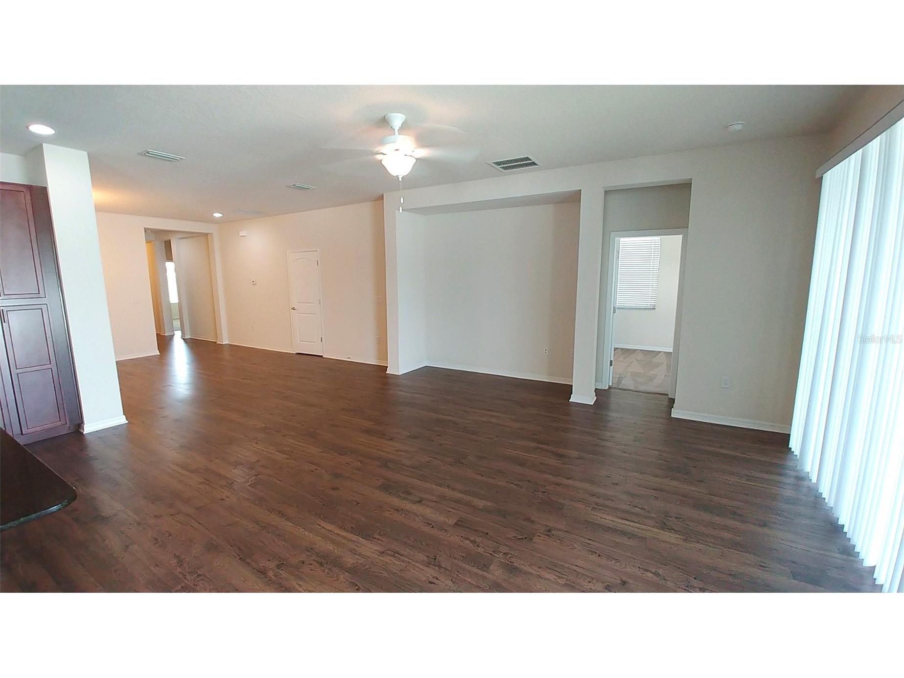 7013 Island Queen Court Sarasota FL 34233 R4911227 image4