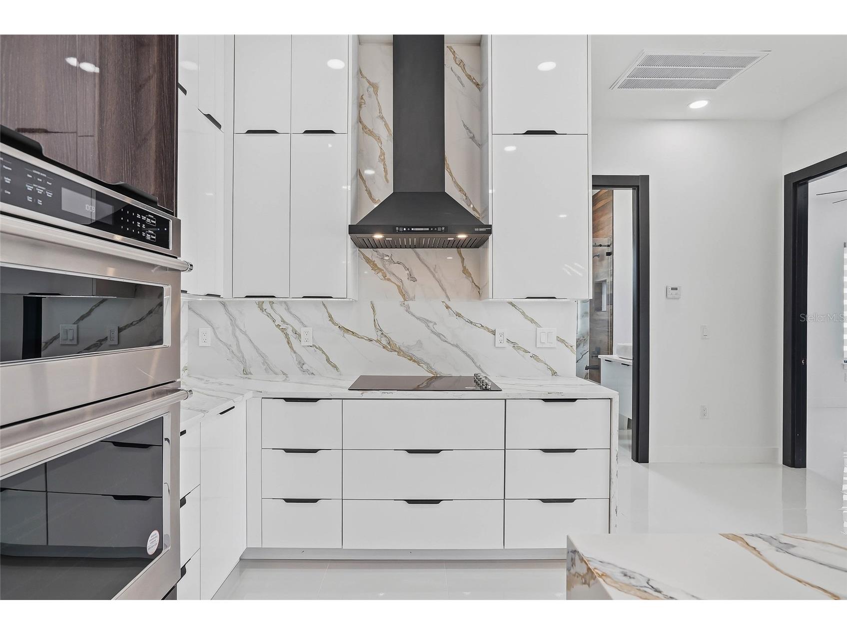 7013 N Clearview Avenue Tampa FL 33614 TB8507236 image16
