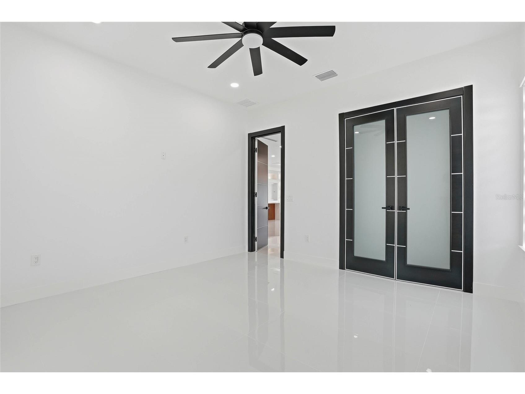 7013 N Clearview Avenue Tampa FL 33614 TB8507236 image46