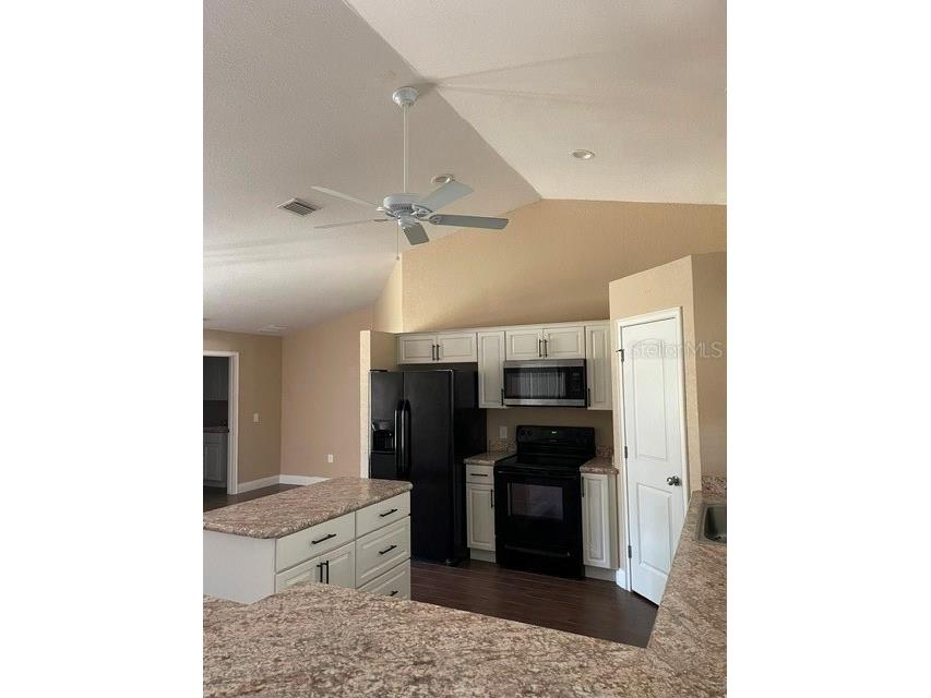 7013 Odoniel Loop W Lakeland FL 33809 L4961724 image15