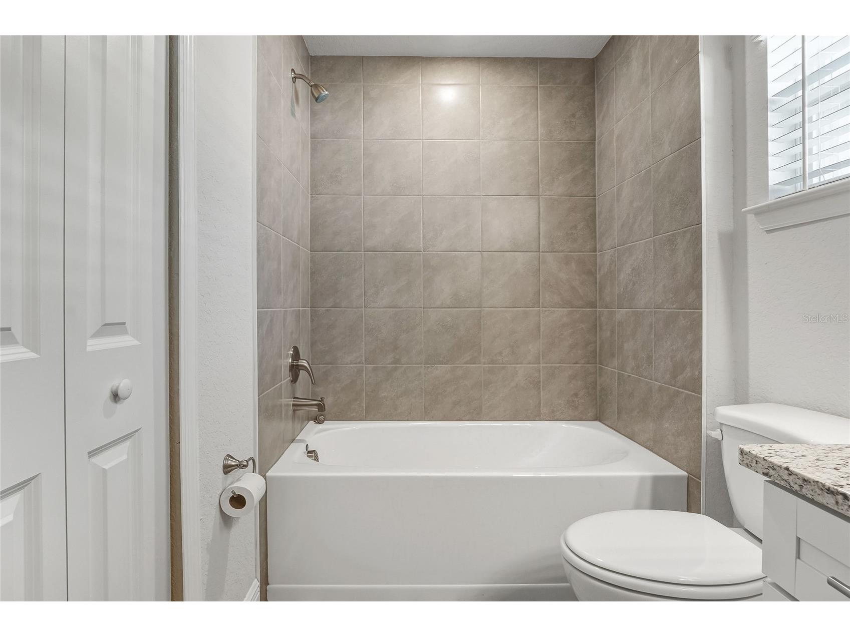 7013 Remington Oaks Loop Lakeland FL 33810 TB8439950 image18