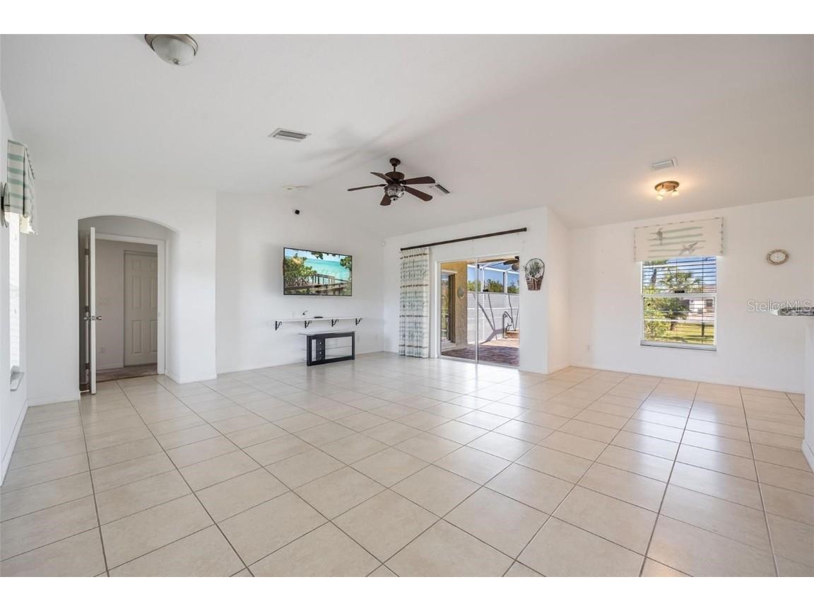 7014 Baylor Street Englewood FL 34224 C7516083 image5