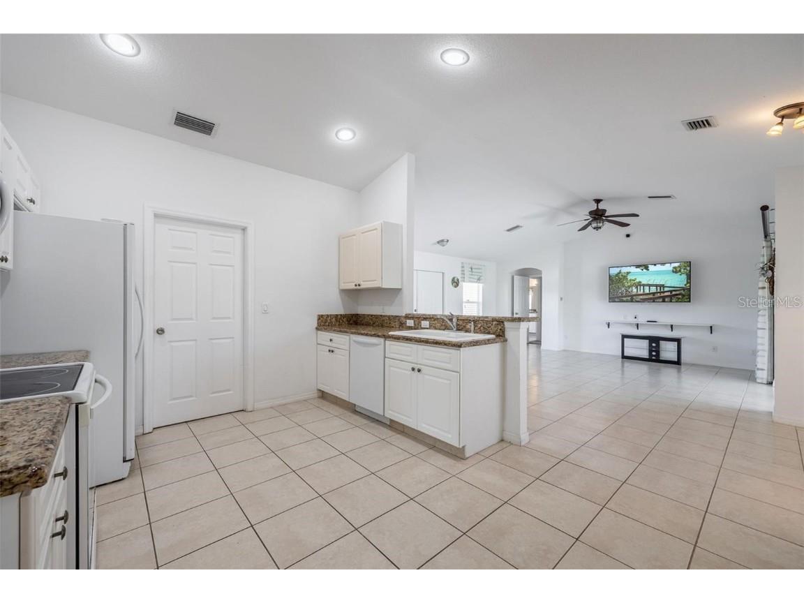 7014 Baylor Street Englewood FL 34224 C7516083 image9