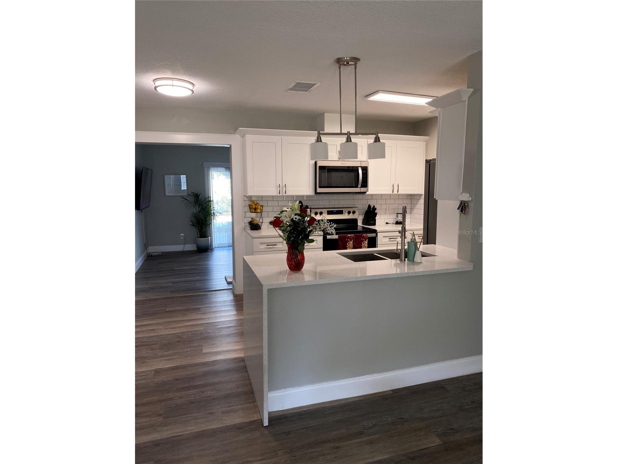 7014 Glenview Drive Tampa FL 33619 TB8501965 image2