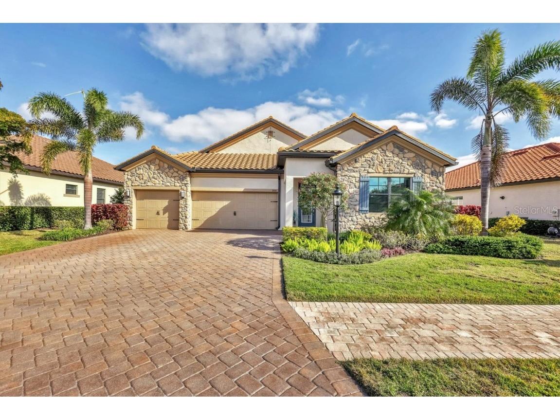 7014 Whittlebury Trail Lakewood Ranch FL 34202 A4636102 image1