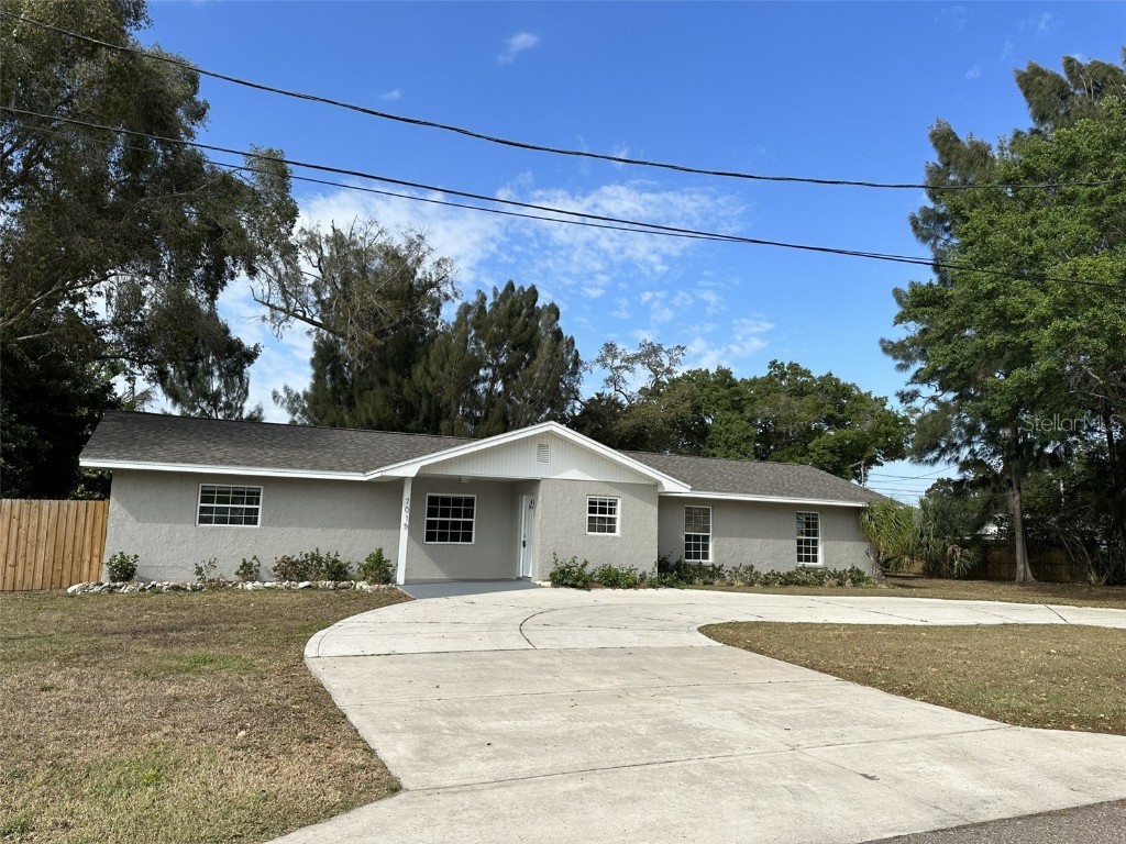 7015 53rd Avenue N Saint Petersburg FL 33709 U8195064 image1