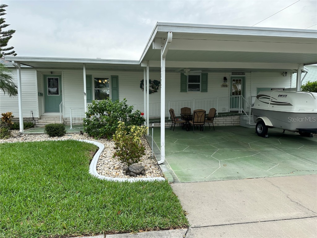 7015 Americana Drive NE #248 Saint Petersburg FL 33702 - TAMPA BAY U8182360 image1