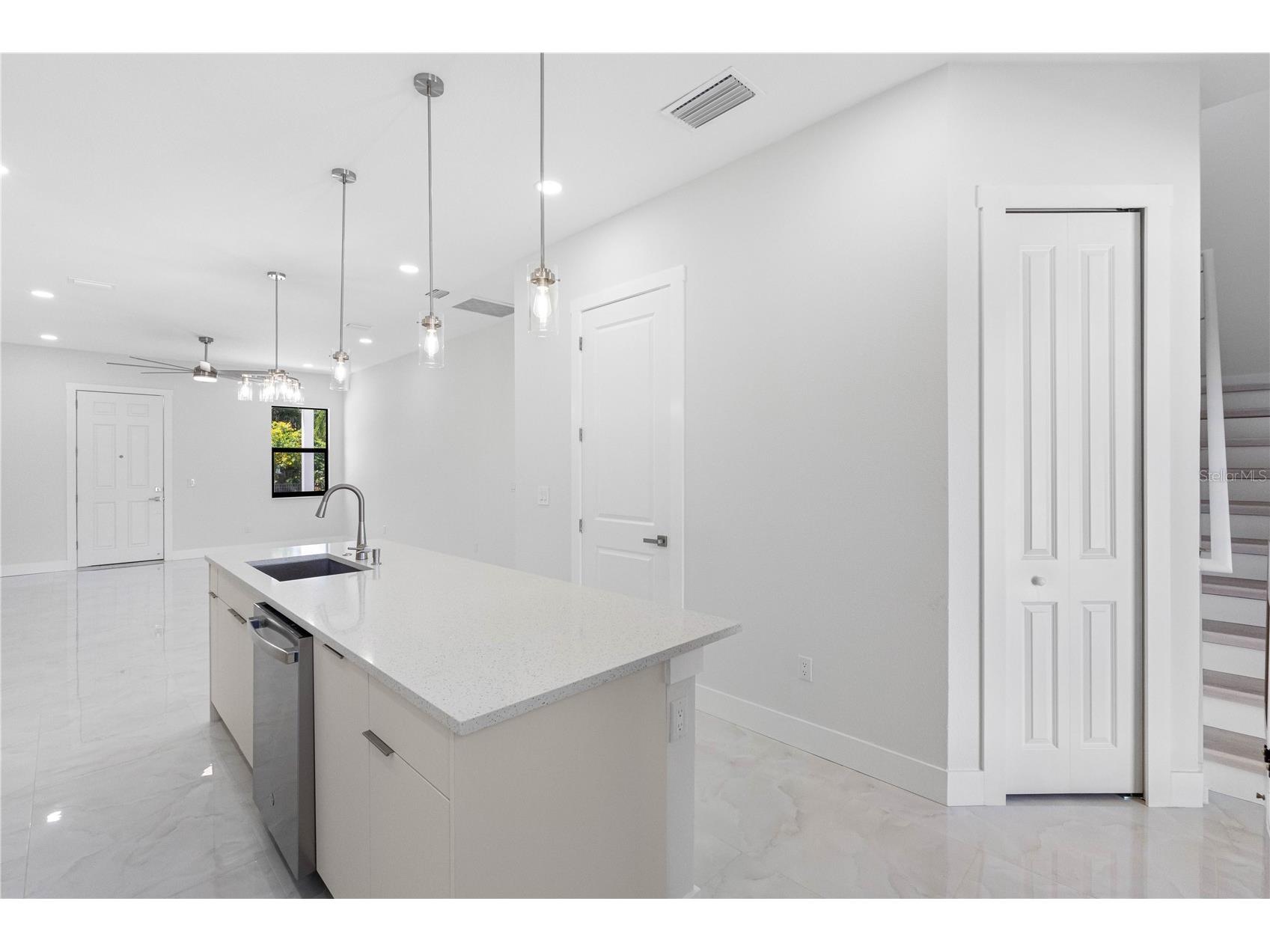 7015 N Central Avenue #UNIT C Tampa FL 33604 TB8512943 image11