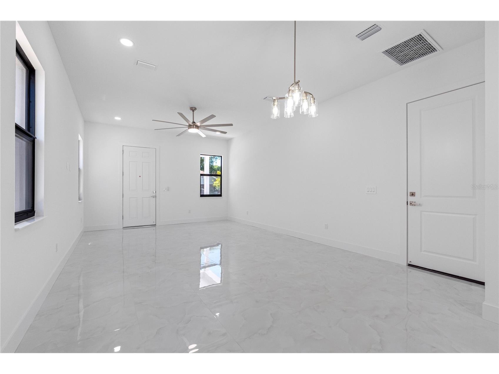 7015 N Central Avenue #UNIT D Tampa FL 33604 TB8512502 image35