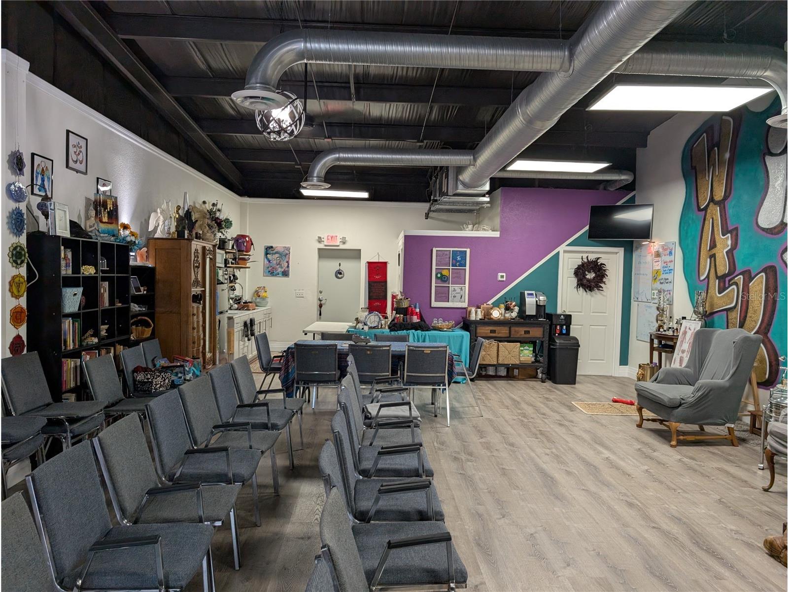 7015 N Manhattan Avenue Tampa FL 33614 TB8453947 image5