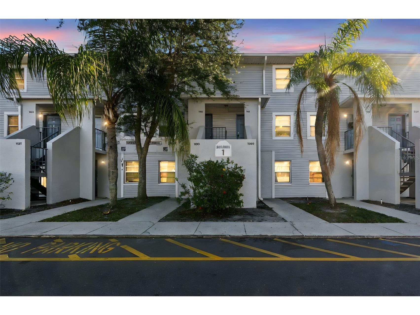 7015 Waterside Drive #1 Tampa FL 33617 - HILLSBOROUGH RIVER TB8467052 image1