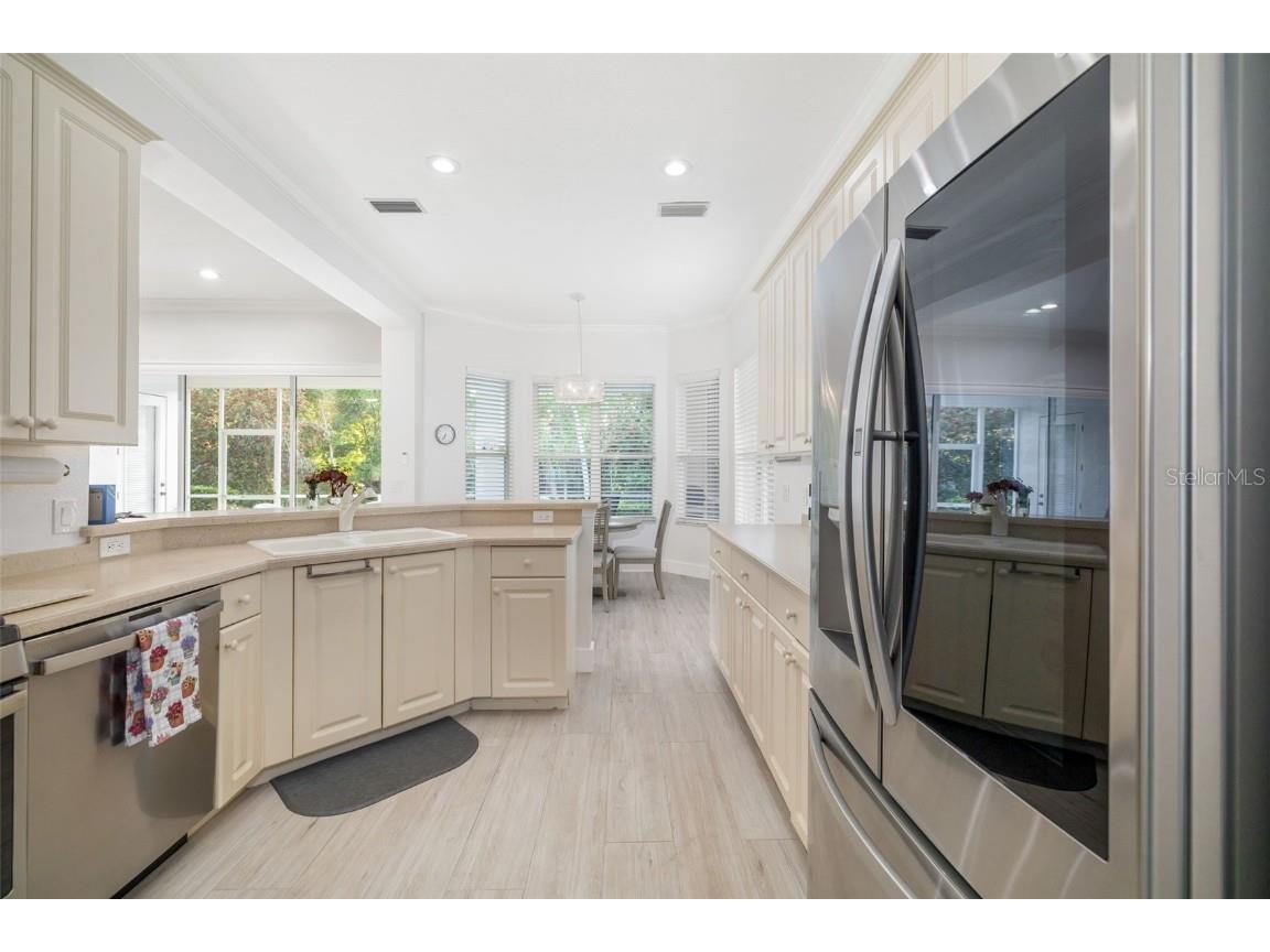 7016 Lennox Place University Park FL 34201 A4647545 image13