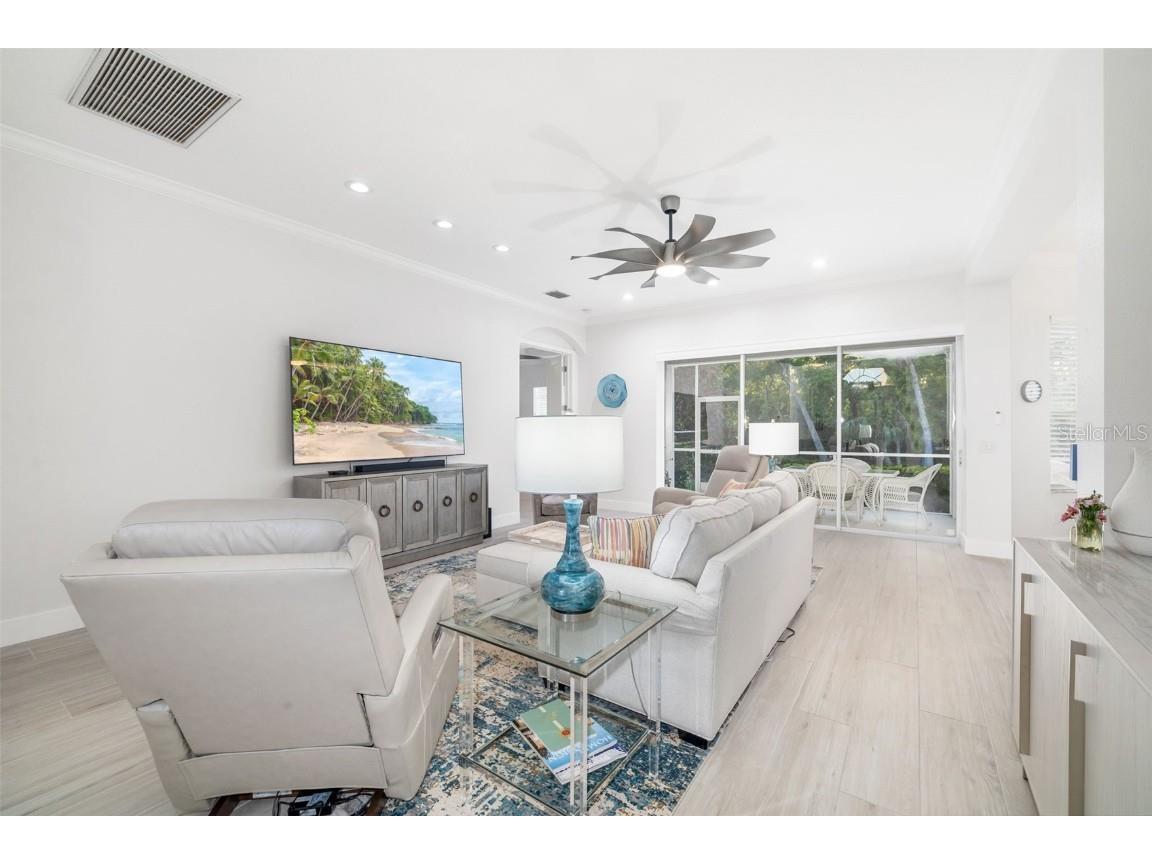 7016 Lennox Place University Park FL 34201 A4647545 image24