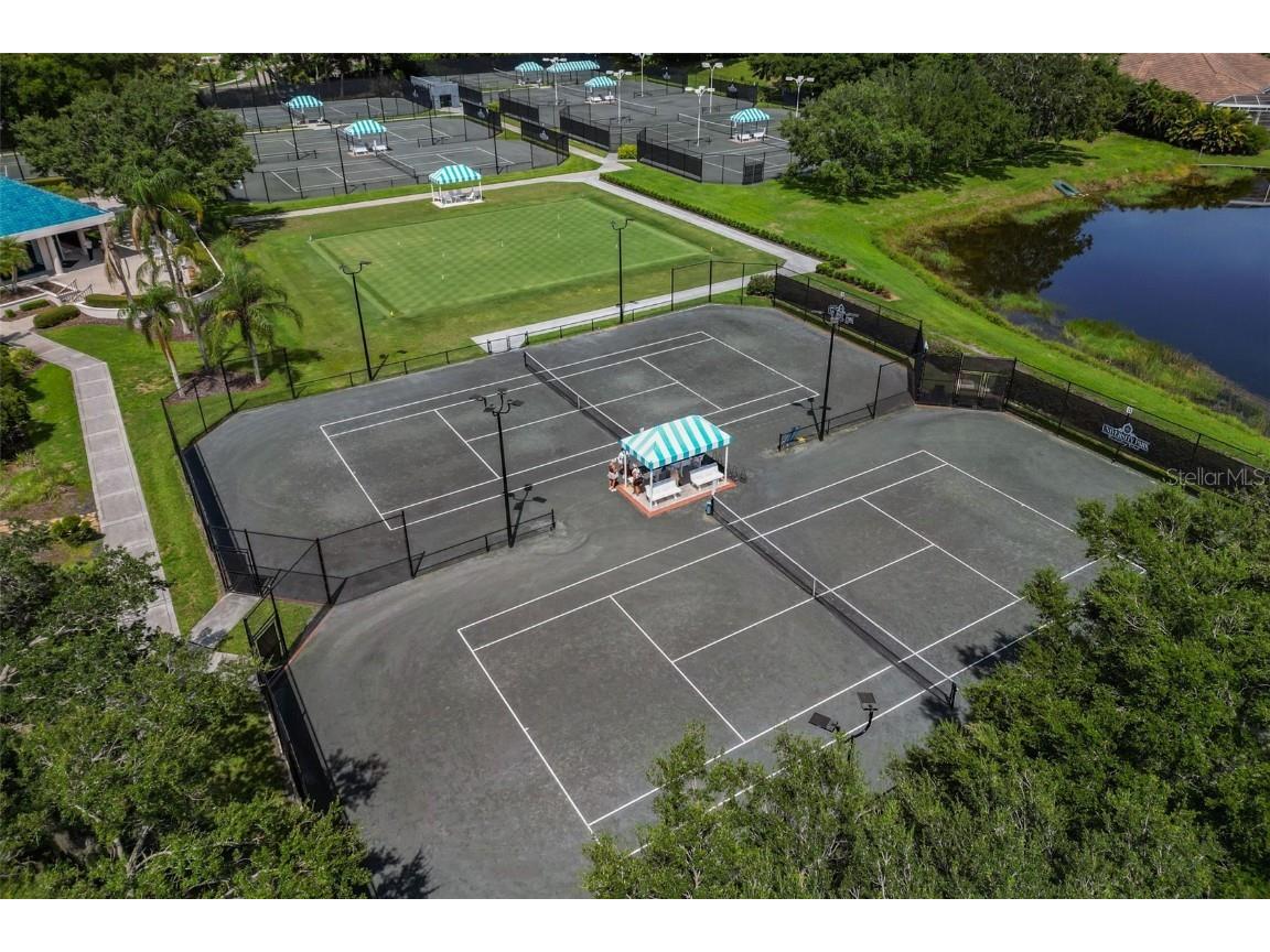 7016 Lennox Place University Park FL 34201 A4647545 image39