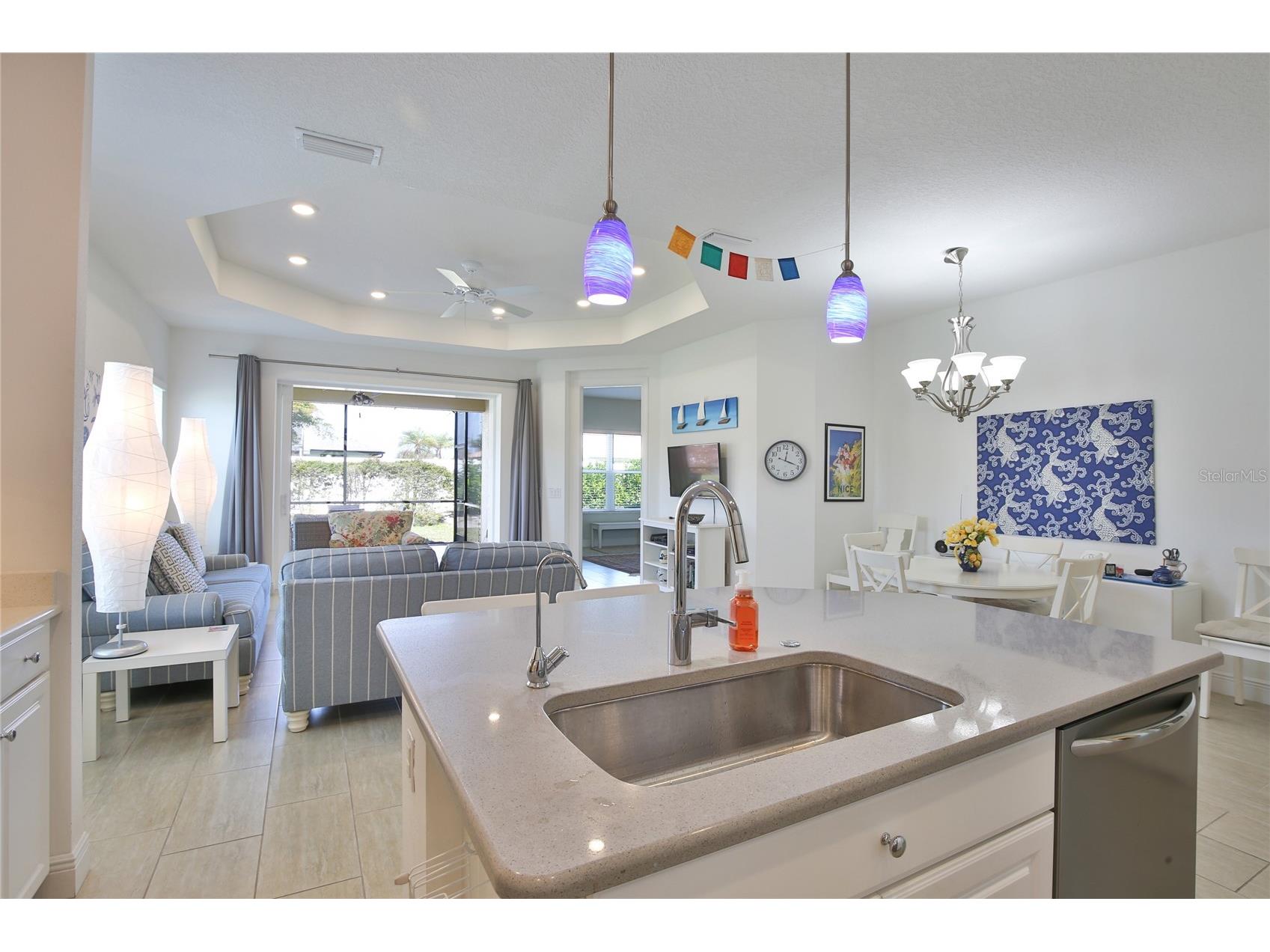 7016 Playa Bella Drive Bradenton FL 34209 A4678145 image9