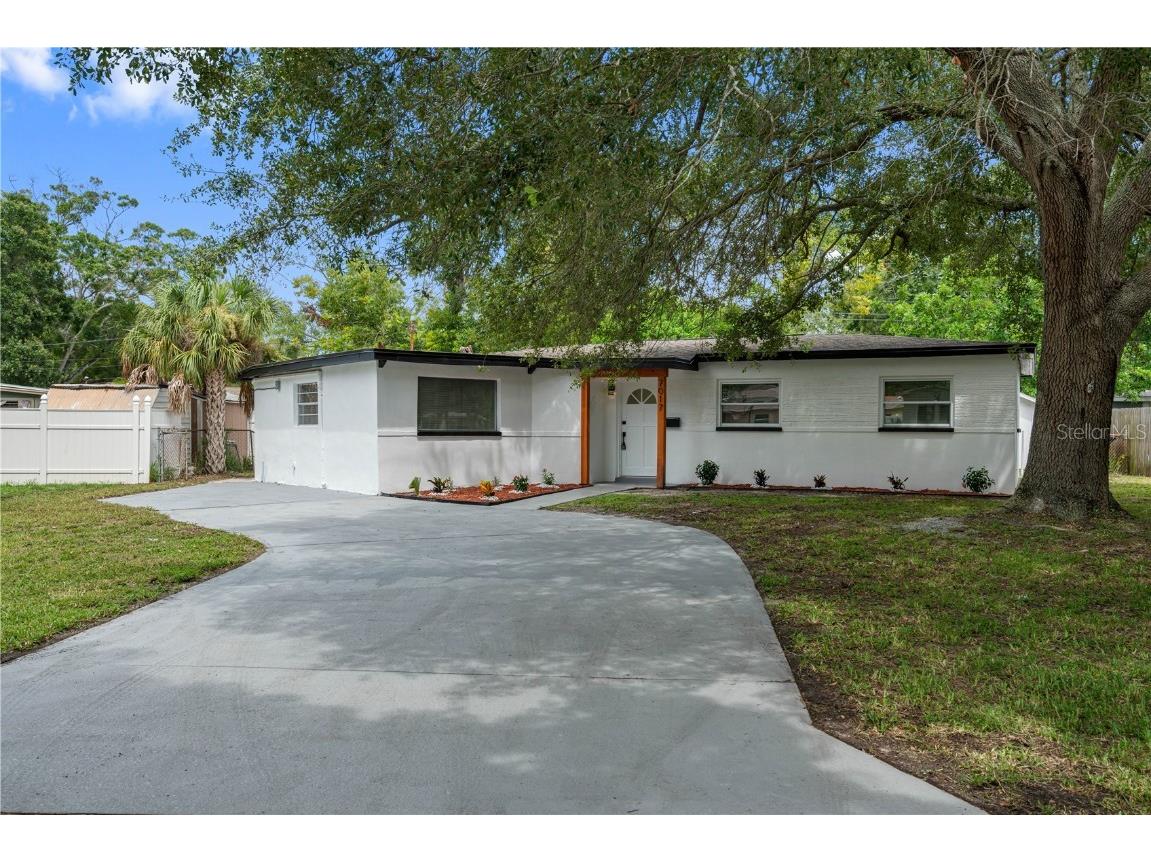 7017 20th Street N Saint Petersburg FL 33702 TB8317715 image1