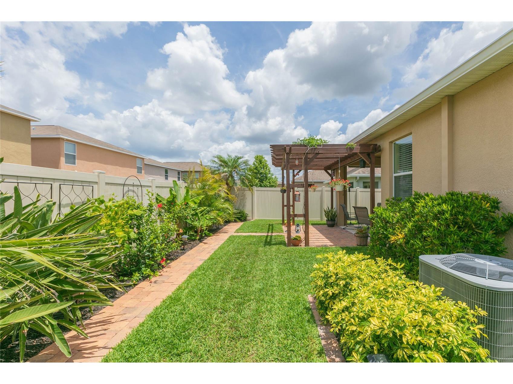 7017 Feather Wood Drive Ruskin FL 33573 TB8505791 image34