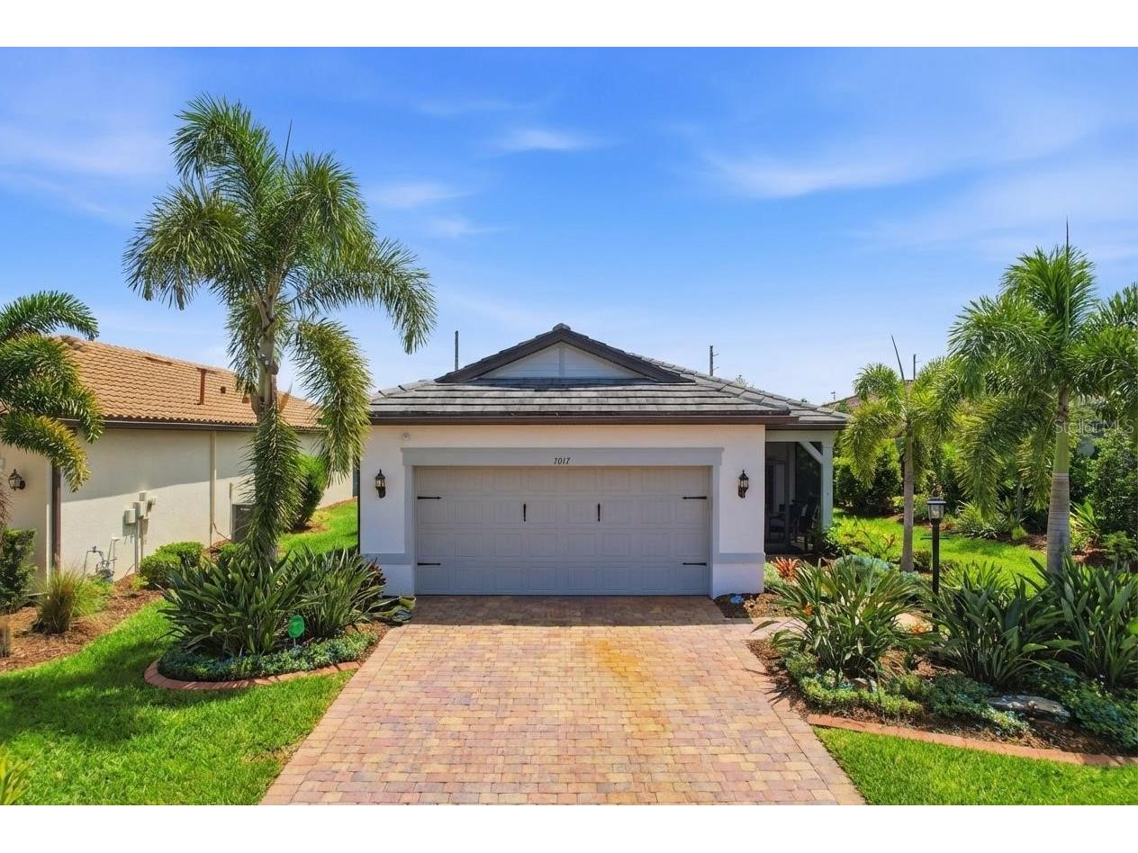 7017 Hanover Court Bradenton FL 34202 A4688416 image1