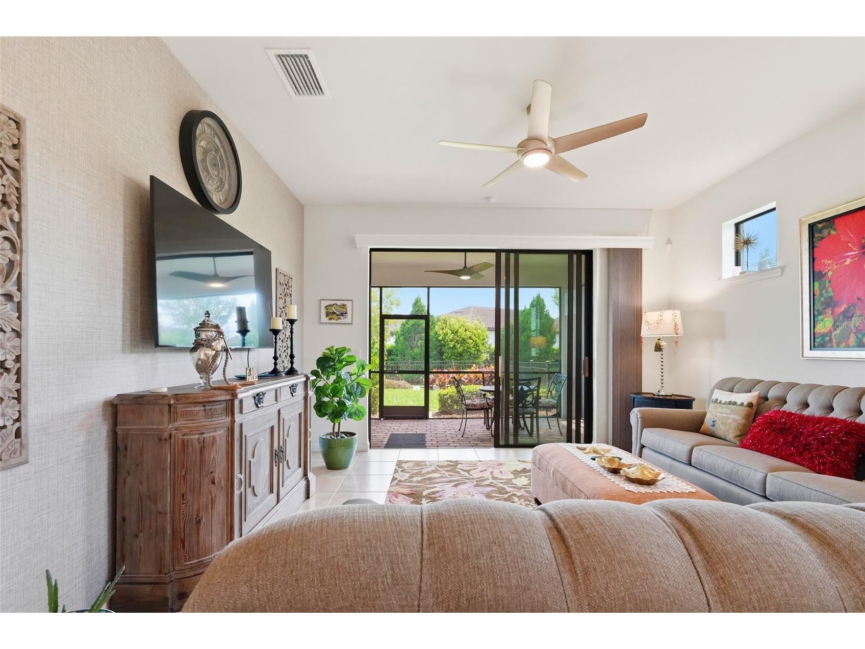 7017 Hanover Court Bradenton FL 34202 A4688416 image11