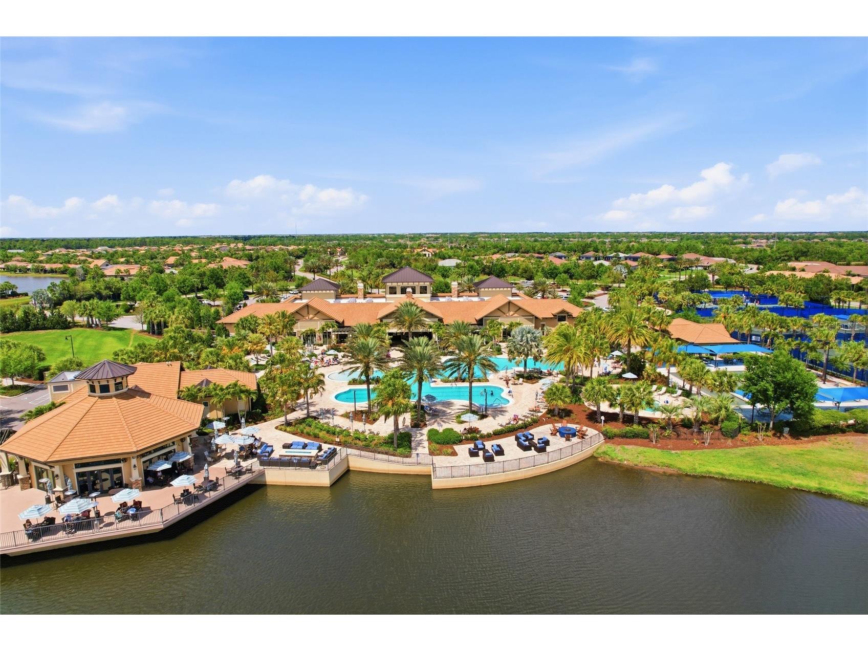 7017 Hanover Court Bradenton FL 34202 A4688416 image37